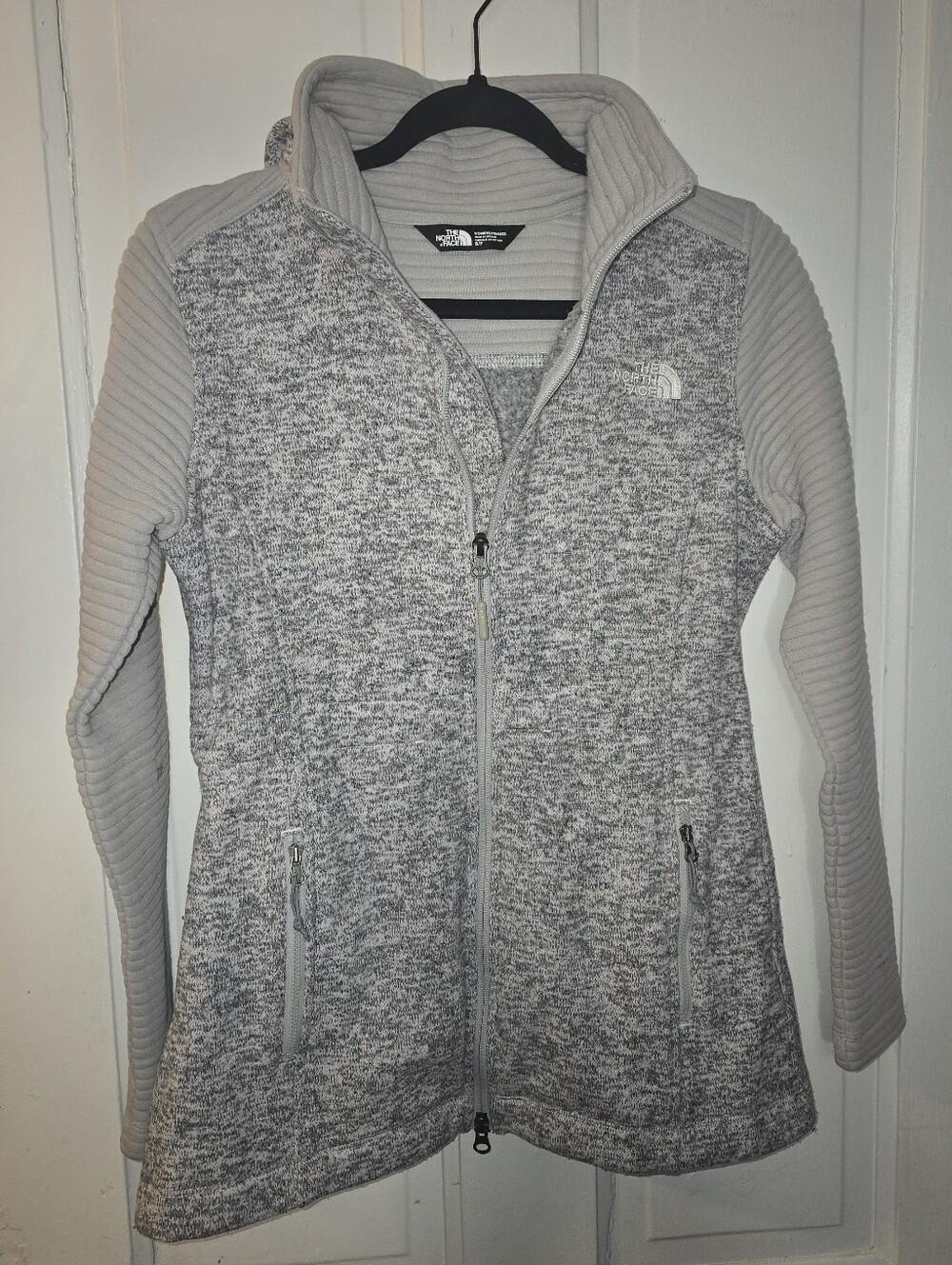 The North Face Women's Light Gray Heather Teddy Fleece Zip Jacket